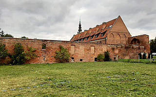 Elbląscy archeolodzy wrócili do pracy. Czy uda się znaleźć pozostałości po zamku krzyżackim?